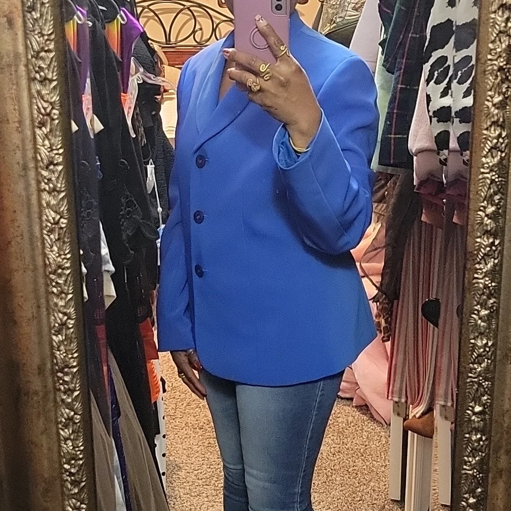π Dark Blue Blazer π - Picture 12 of 12